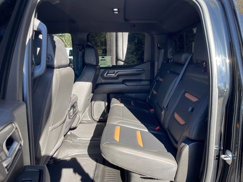 Used 2024 GMC Sierra 1500 AT4 w/ Technology Package image 28