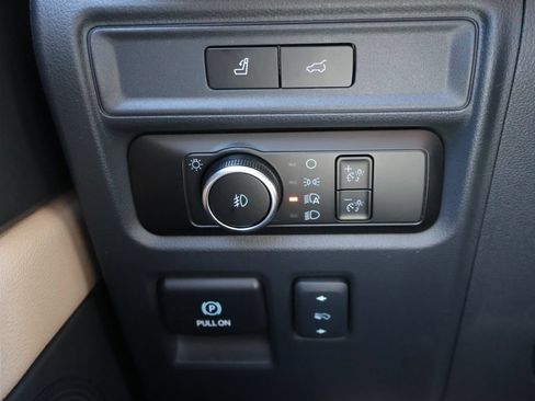 Used 2024 Ford Expedition Limited AWD/4WD image 33