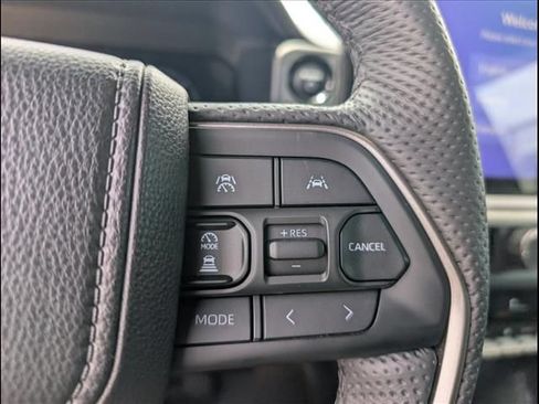 Used 2025 Toyota Tacoma 4x4 Double Cab Hybrid image 15