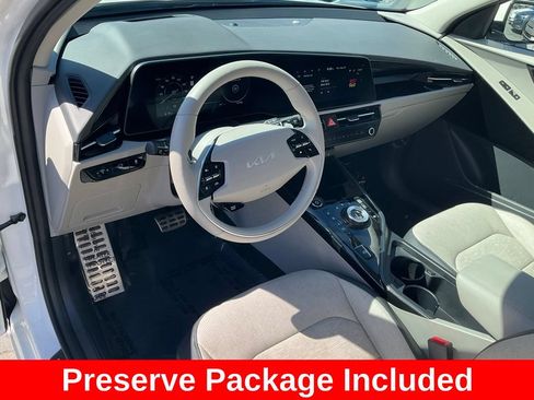 Used 2025 Kia Niro Wave w/ Wave Preserve Package FWD image 7