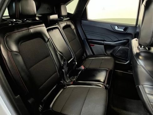 Used 2025 Ford Escape ST-Line Select AWD/4WD image 15