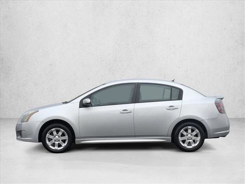 Used 2010 Nissan Sentra 2.0 SR image 8