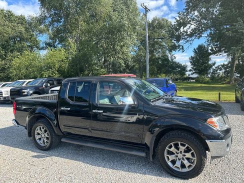 Used 2019 Nissan Frontier SL AWD/4WD image 4