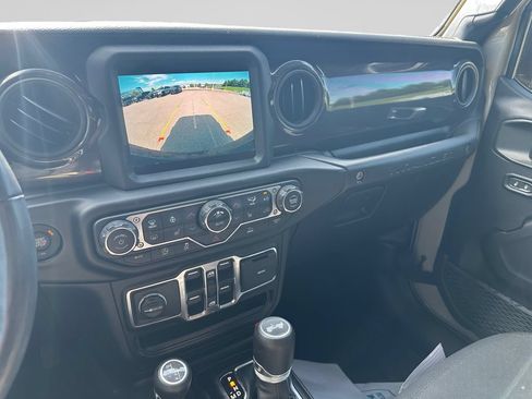 Used 2022 Jeep Wrangler Unlimited Sport AWD/4WD image 10