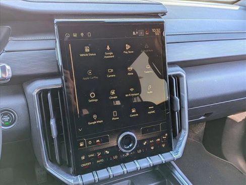 Used 2024 GMC Acadia Elevation w/ Black Edition image 14