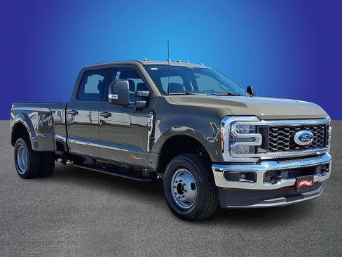 New 2026 Ford F350 XLT w/ XLT Premium Package image 2