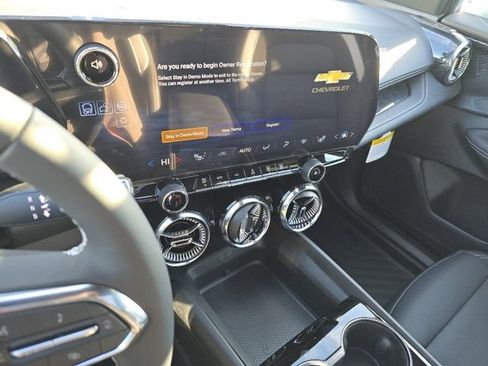 New 2026 Chevrolet Blazer EV LT image 29