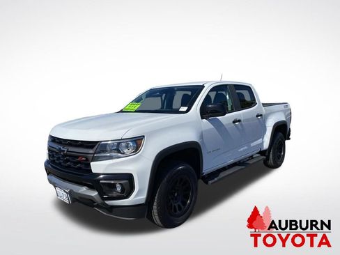 Used 2021 Chevrolet Colorado Z71 w/ Safety Package AWD/4WD image 3