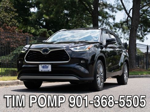 Used 2021 Toyota Highlander Platinum AWD/4WD image 2