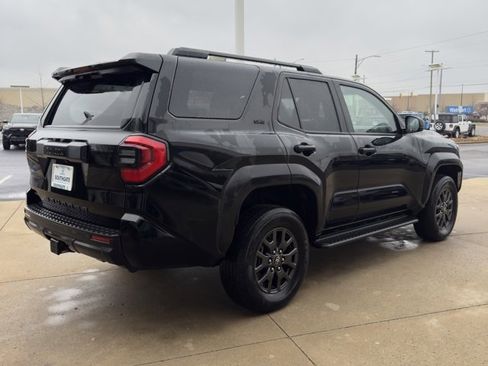 Used 2025 Toyota 4Runner SR5 image 3