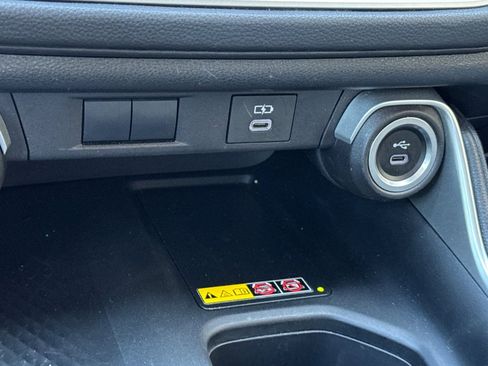 Used 2025 Toyota Grand Highlander AWD image 32