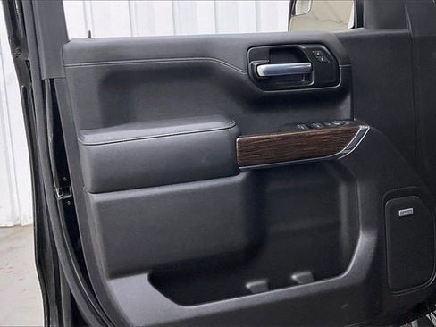 Used 2020 GMC Sierra 1500 Elevation w/ Elevation Value Package image 20