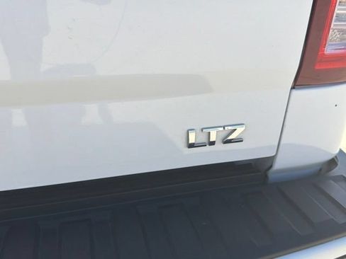 Used 2016 Chevrolet Silverado 1500 LTZ Z71 w/ LTZ Plus Package AWD/4WD image 15