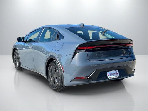 Certified 2025 Toyota Prius LE image 7