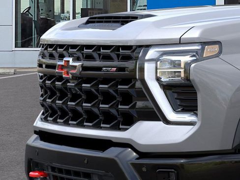 New 2026 Chevrolet Silverado 2500 ZR2 AWD/4WD image 13