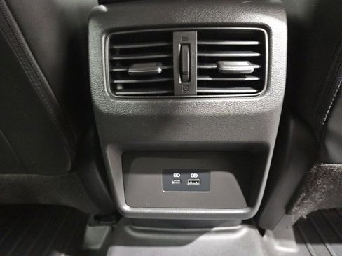 Certified 2021 Nissan Rogue SV w/ Premium Package image 16