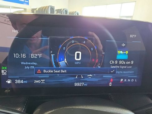 Used 2026 Chevrolet Equinox LT AWD/4WD image 11