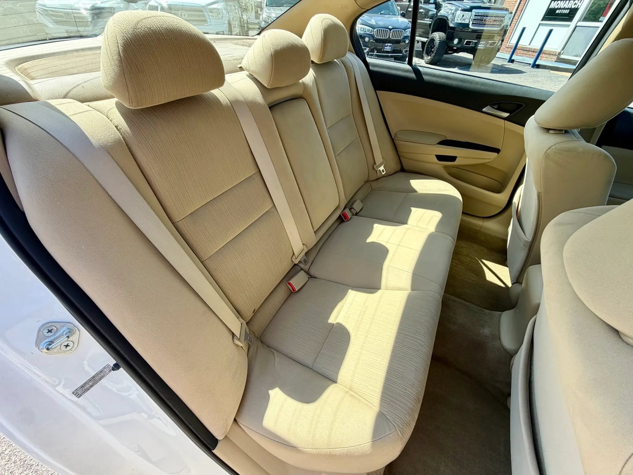 Used 2011 Honda Accord LX image 10