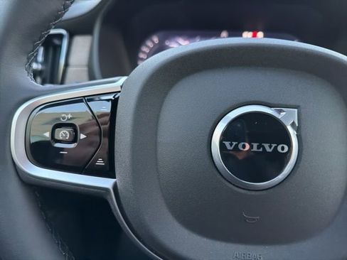 New 2026 Volvo XC90 B5 Plus w/ Protection Package Premier image 20
