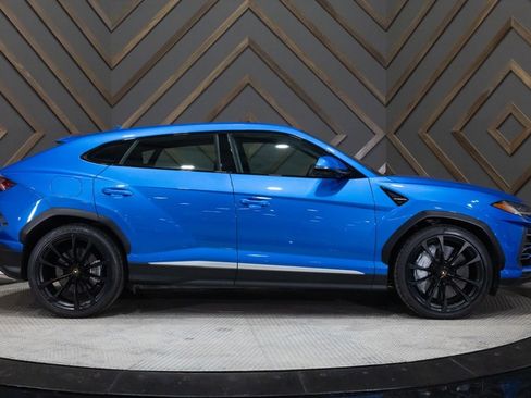 Used 2020 Lamborghini Urus image 26