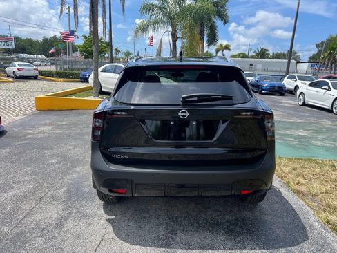 Used 2026 Nissan Kicks SV FWD image 6