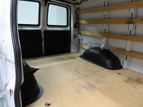 Used 2021 Chevrolet Express 2500 Work Van w/ Driver Convenience Package image 11