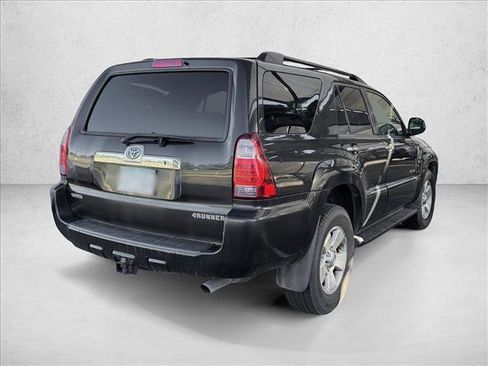 Used 2009 Toyota 4Runner SR5 AWD/4WD image 4