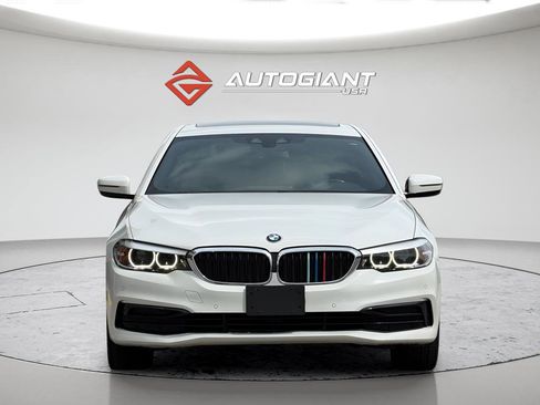 Used 2019 BMW 530i w/ Convenience Package RWD image 4