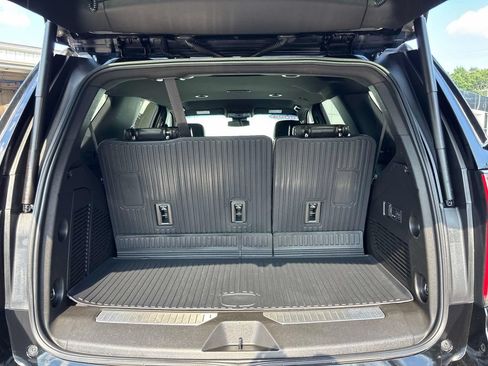 Used 2024 Chevrolet Tahoe RST w/ Luxury Package AWD/4WD image 21
