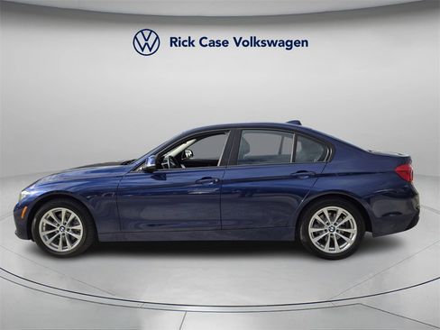 Used 2017 BMW 320i Sedan image 4