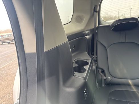 Used 2023 Honda Pilot Elite image 44