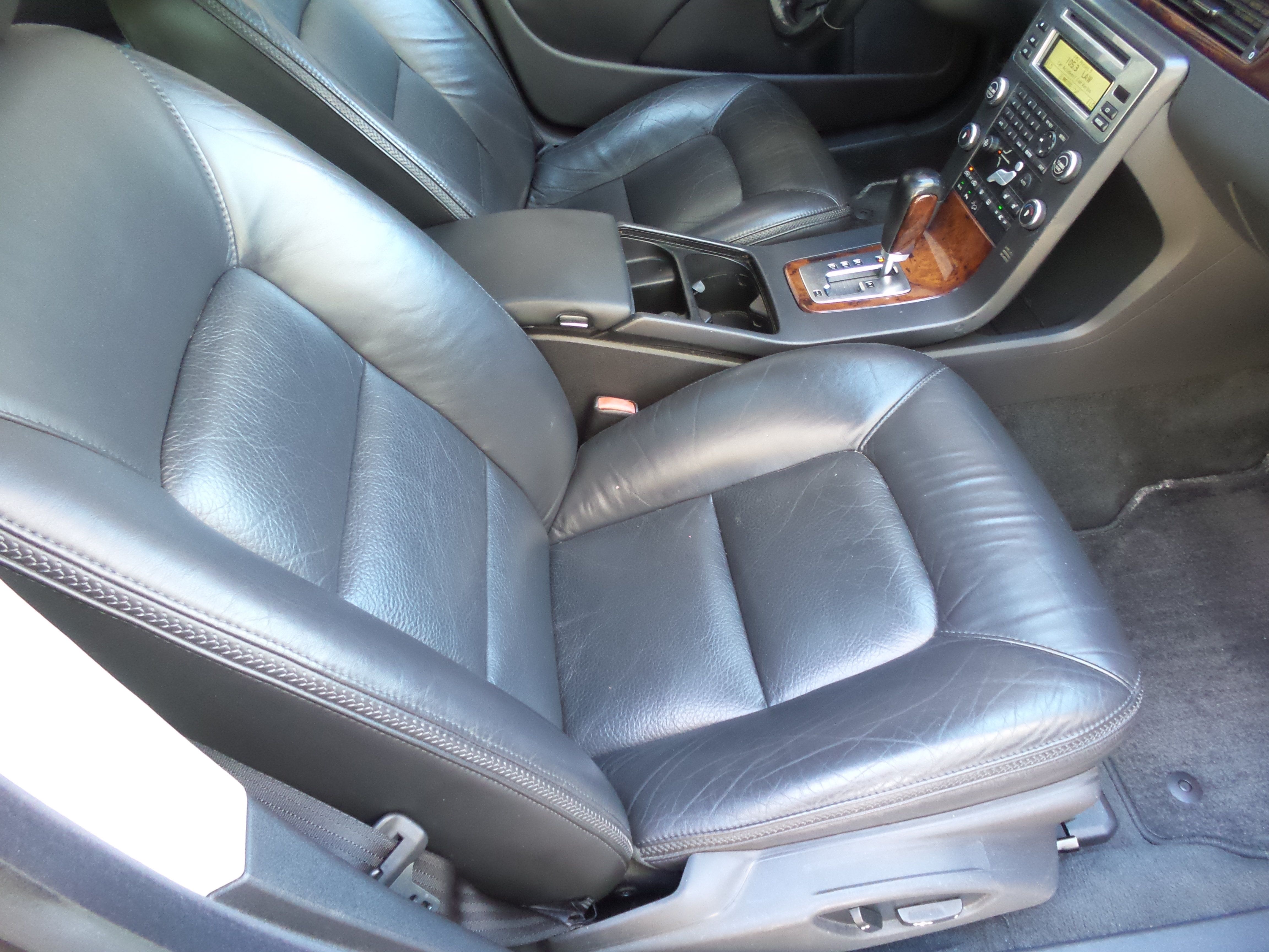 Used 2008 Volvo XC70 3.2 AWD/4WD image 25