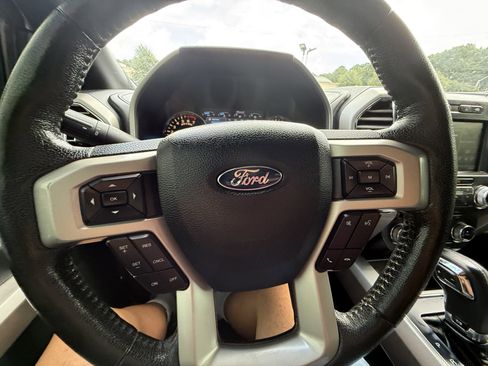 Used 2015 Ford F150 Lariat w/ Equipment Group 502A Luxury image 22