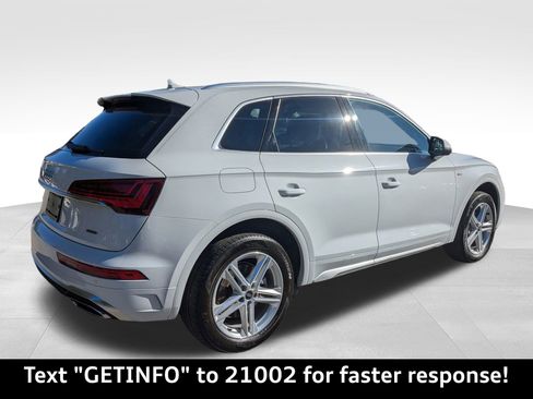 Certified 2023 Audi Q5 e Premium w/ Convenience Package image 2