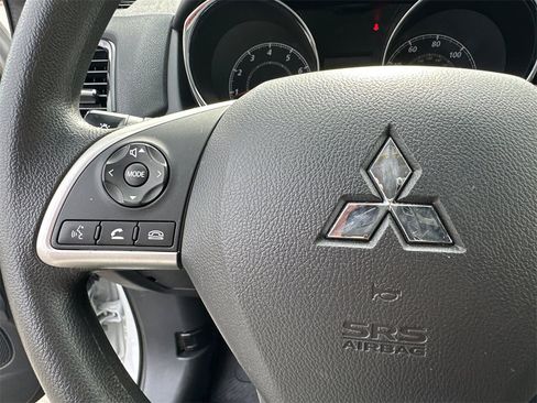 Used 2020 Mitsubishi Outlander Sport ES image 25
