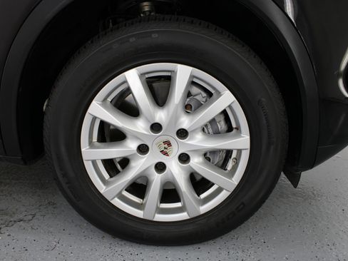 Used 2012 Porsche Cayenne image 81