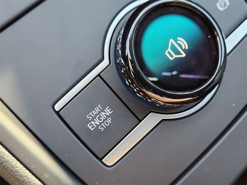 New 2026 Volkswagen Tiguan S image 11