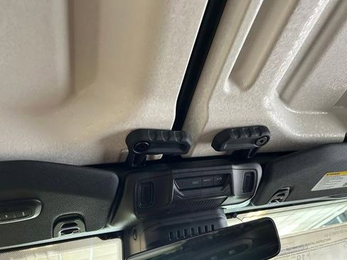 New 2025 Jeep Gladiator Sport w/ Premium Package image 20