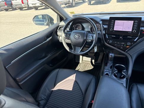Used 2024 Toyota Camry SE w/ Cold Weather Package AWD/4WD image 11