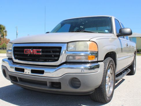 Used 2006 GMC Sierra 1500 W/T w/ Light Duty Power Package image 24