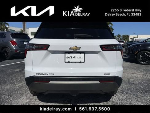 Used 2025 Chevrolet Equinox LT w/ Safety and Technology Package image 4