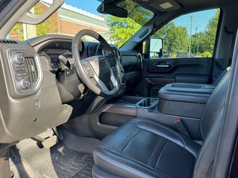 Used 2022 GMC Sierra 2500 Denali AWD/4WD image 12