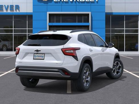 New 2026 Chevrolet Trax LT image 5