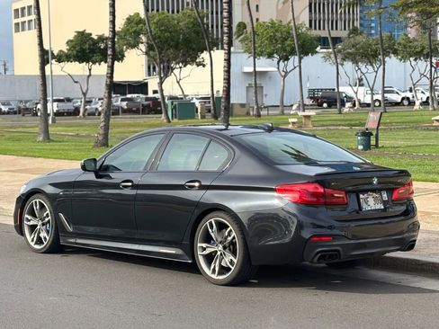 Used 2018 BMW M550i xDrive image 3
