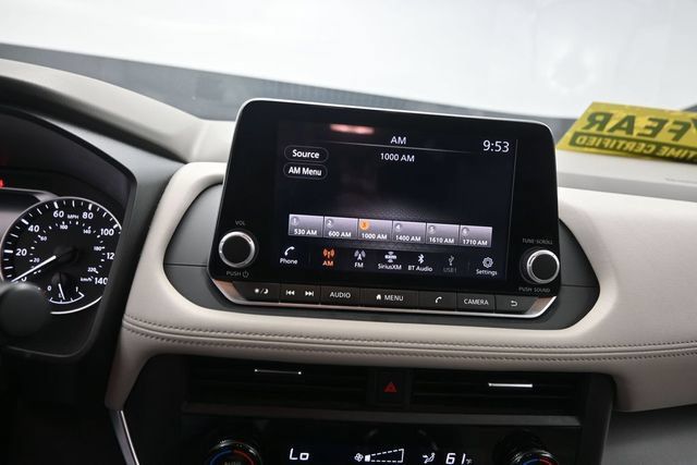 Used 2025 Nissan Rogue SV AWD/4WD image 20