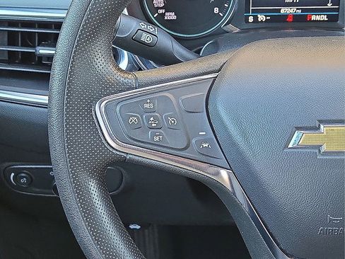 Used 2023 Chevrolet Equinox LT image 19