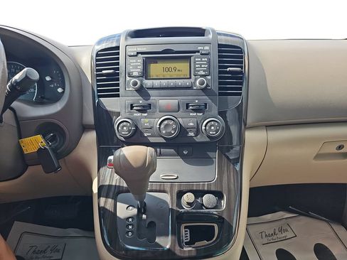 Used 2012 Kia Sedona EX FWD image 20