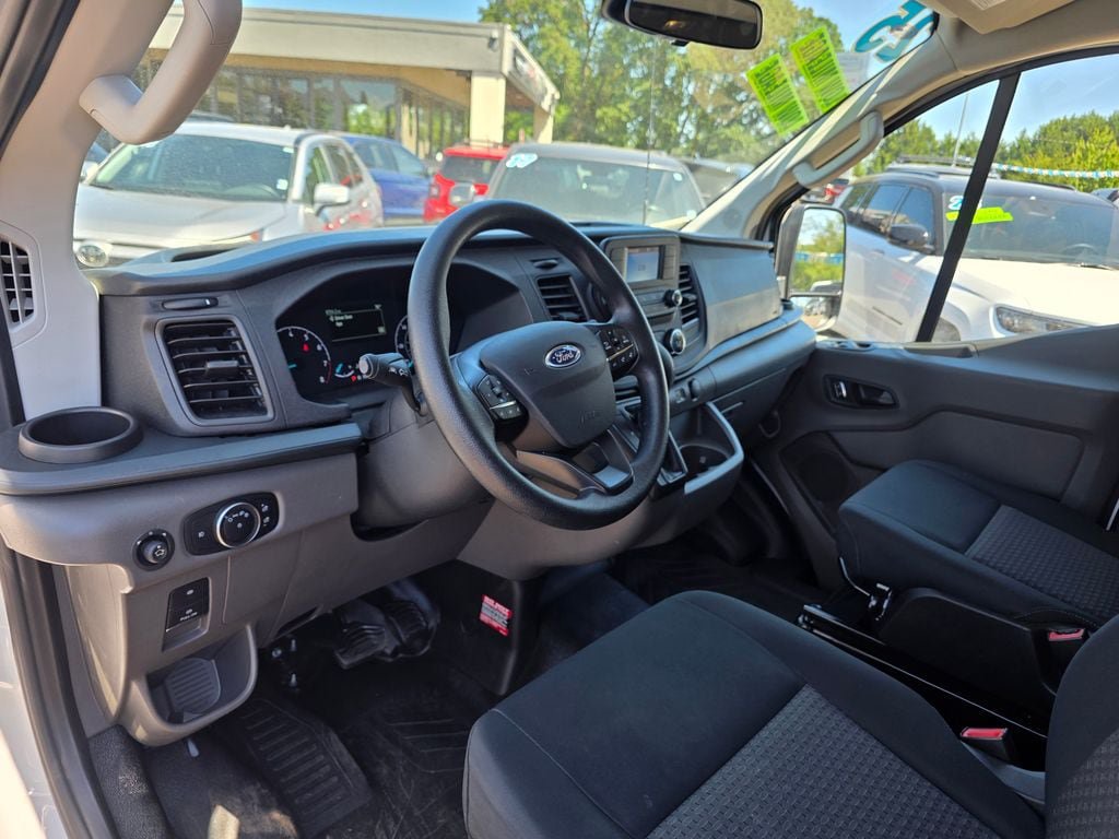 Used 2025 Ford Transit 250 Low Roof w/ Exterior Upgrade Package RWD image 5