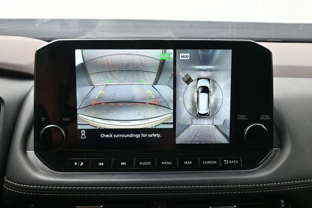 Used 2021 Nissan Rogue Platinum FWD image 18