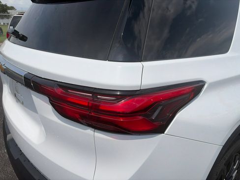 Used 2023 Chevrolet Traverse LT AWD/4WD image 16